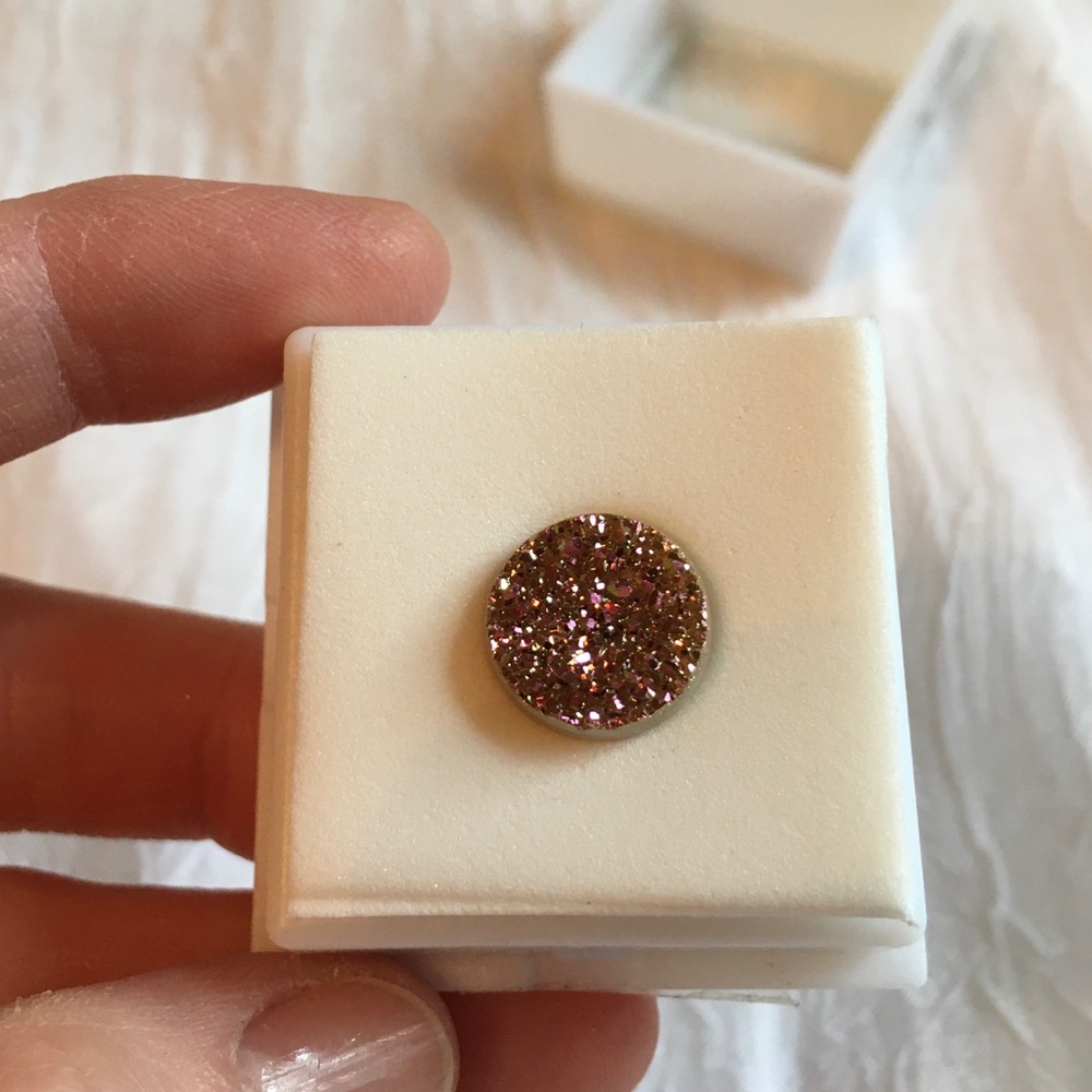 Drusy Quartz 🤩 Stunning Rd CVD 💖 Twilight